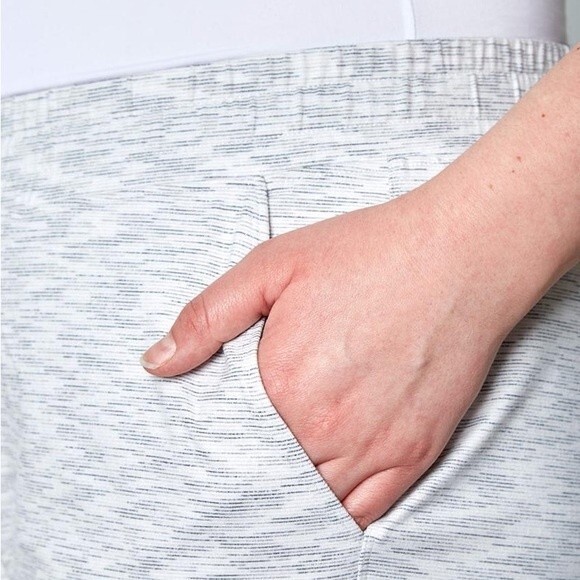 Mondetta Bermuda Shorts White Grey Space Dye Comfortable Athleisure Size Medium - Picture 2 of 10